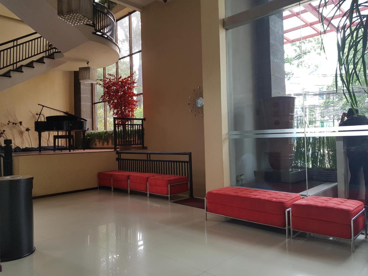 Scarlet Dago Hotel Bandung Eksteriør billede