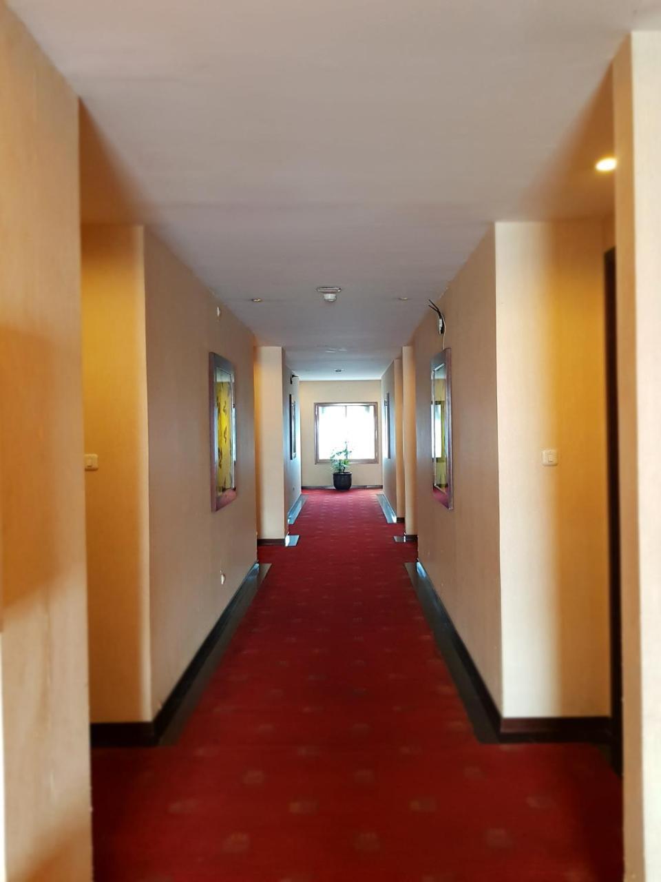 Scarlet Dago Hotel Bandung Eksteriør billede