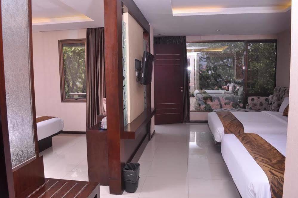 Scarlet Dago Hotel Bandung Eksteriør billede